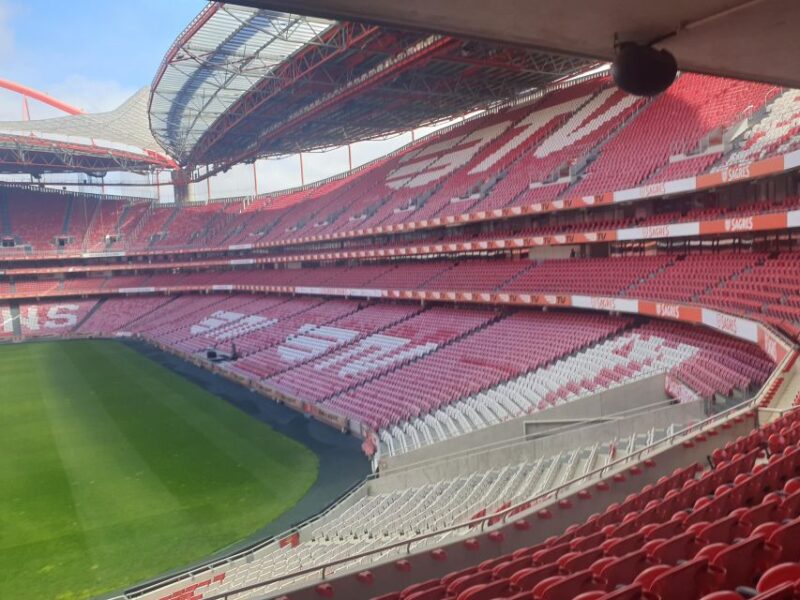 FOOTBALL LOVERS FULL DAY TOUR AT LISBON - Who Will Enjoy This Tour Most?
