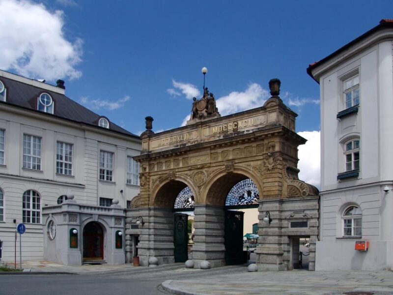 For Beer lovers: Tour to Pilsner Urquell in Pilsen - Key Points