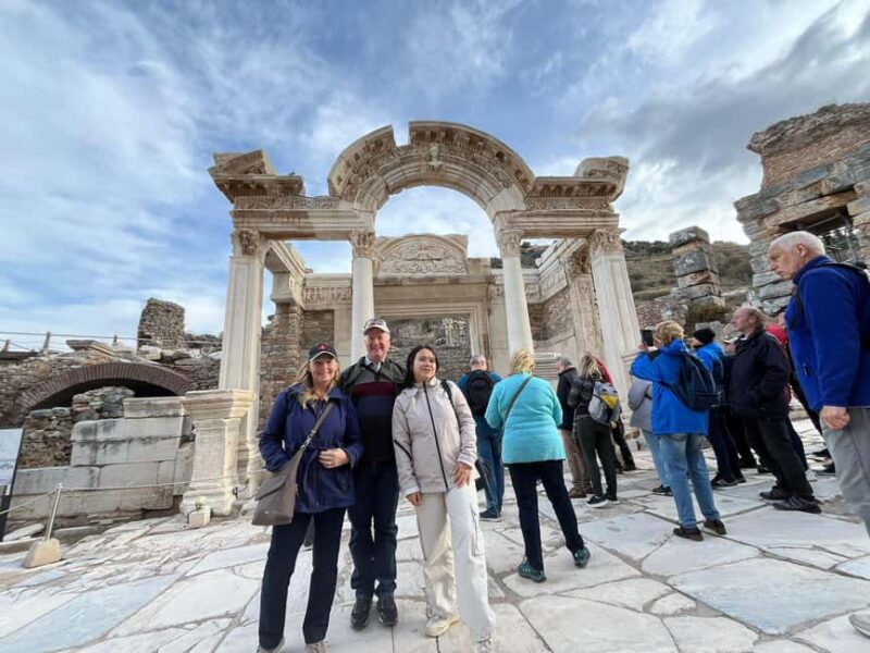 For Cruisers: Ephesus, Terrace Houses Tour with Lunch - Discovering the Ruins of Ephesus: Library, Theater, and Temples