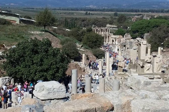 For Cruisers: Small Group EPHESUS Tour with Temple of Artemis - Walking Through Ephesus Ancient Streets