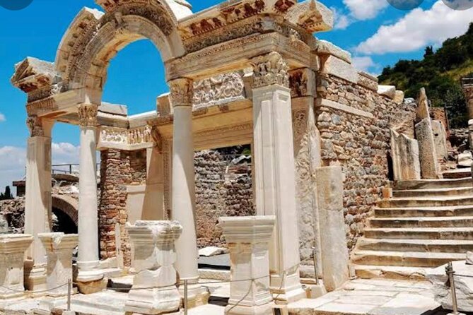 FOR CRUISERS:Best Seller PRIVATE EPHESUS TOUR & On Time Return - Comfortable Transportation and Expert Guidance