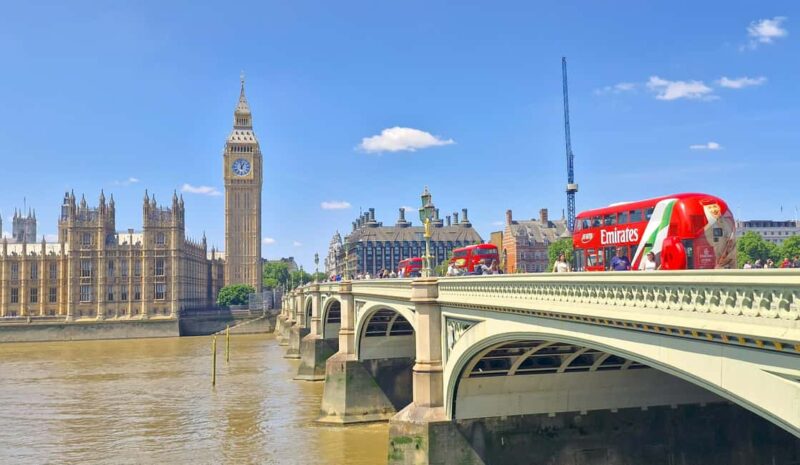 For Russian Speakers: London Tour with a Qualified Guide - From Downing Street to Buckingham Palace