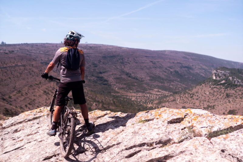 Fórnea E-bike and Olive Oil tour - The E-bike Fleet and Safety Equipment