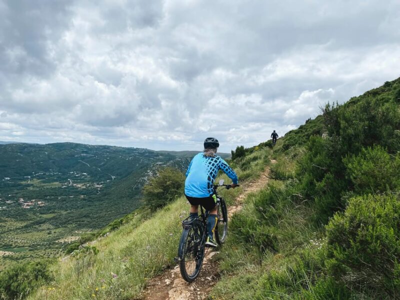 Fórnea E-bike and Olive Oil tour - Exploring Fórnea: The Natural Amphitheater