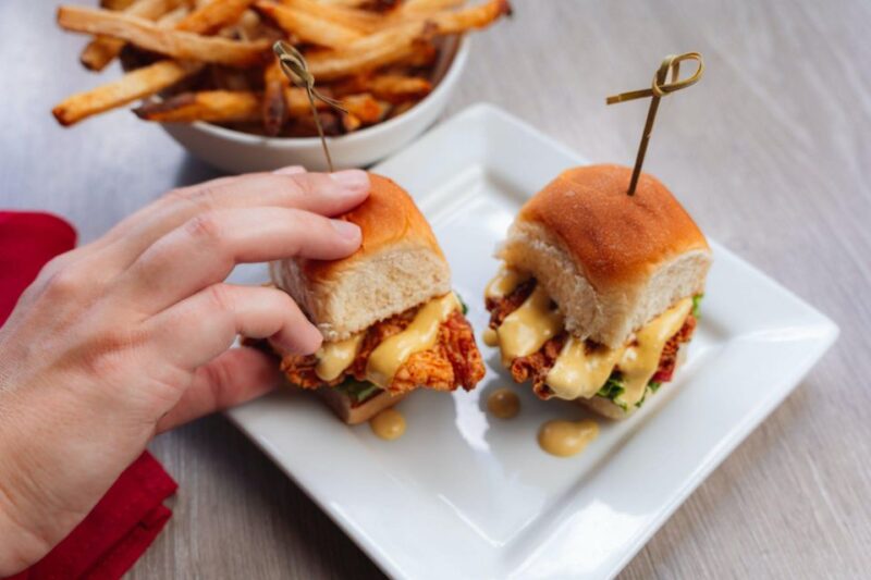 Fort Lauderdale: Food & Drinks Tour - Savor Diverse Flavors of Fort Lauderdale Cuisine