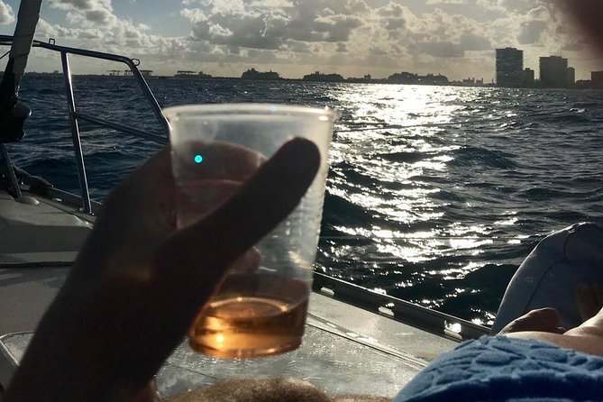 Fort Lauderdale Sailing Charter - The Experience of Captain Dan and His First Mate