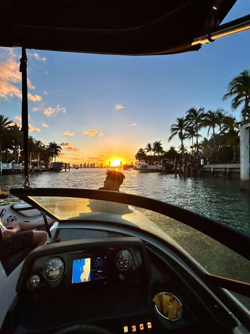 Fort Lauderdale: Sunset Boat Tour with "French Appetizer" - Discover the Charm of Fort Lauderdales Waterways on a Sunset Boat Tour