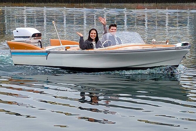 Foster City Electric Boat Rentals Retro fun - Key Points