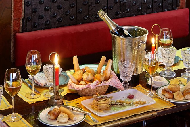 Four-course Food & Wine Pairing Elegant Dinner in Venice - The Role of the Sommelier