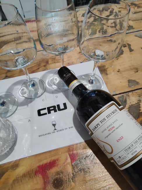Four Premium Retsina Wines Tasting - The CRU Wine Tasting Room: A Perfect Setting in Central Greece