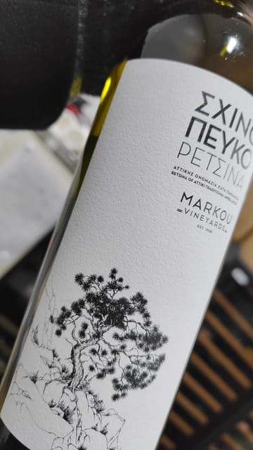 Four Premium Retsina Wines Tasting - The Guides Expertise and Approach