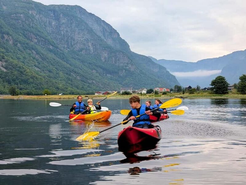 Frafjord: Guided Kayak or SUP Tour with Equipment - Flexibility and Booking Options