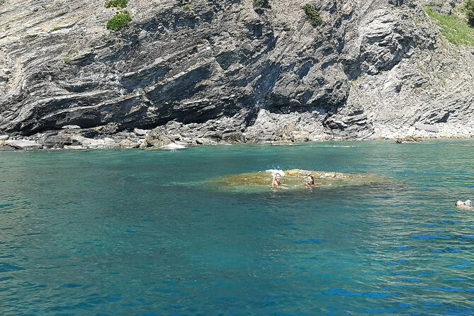 Framura express - Punta Mesco: The Cliff and Grotto Highlights