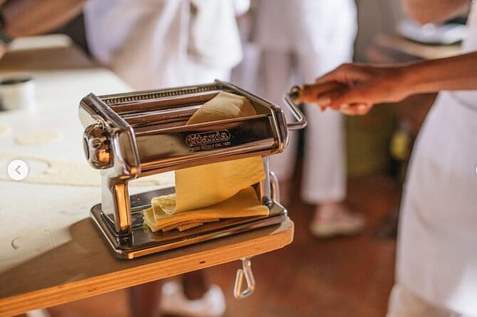 Francy's Pasta & Gnocchi on Top of Florence Hills - How the Private Class Unfolds in Francy’s Home