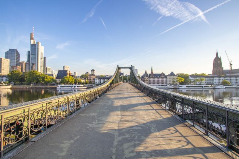 Frankfurt: Capture the most Photogenic Spots with a Local - Frankfurt: Capture the most Photogenic Spots with a Local – A Close-Up of the Citys Best Views