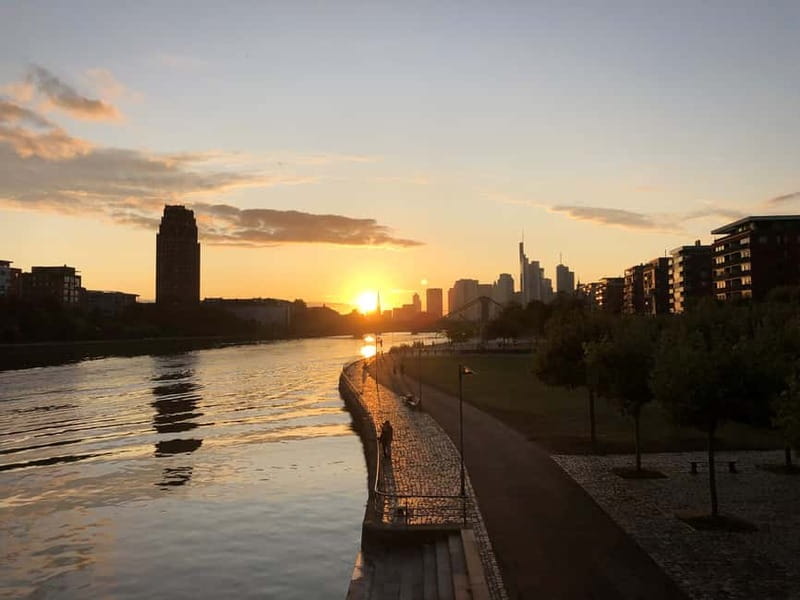 Frankfurt Card: Experience Frankfurt at the Best Price - Sightseeing Tours and Cultural Performances