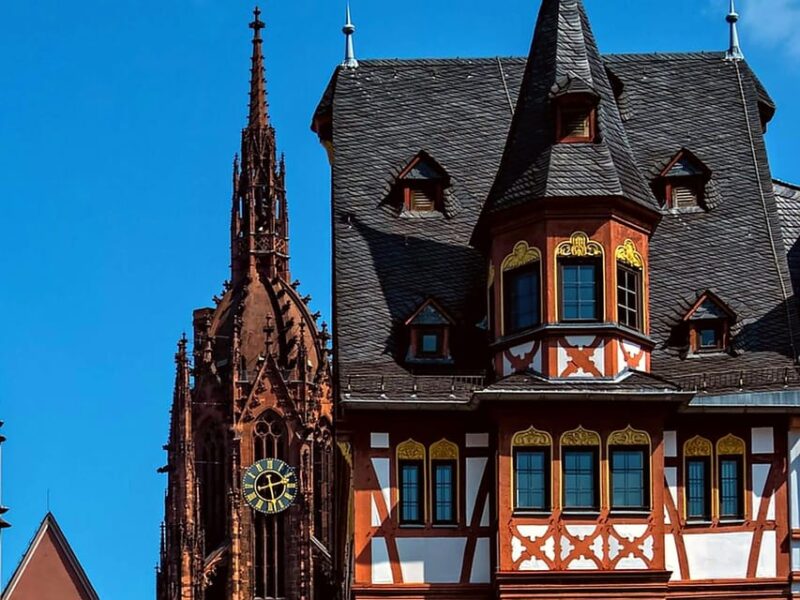 Frankfurt: Discover the heart of Frankfurt - a city tour in German - Unique Access and Surprises During the Tour