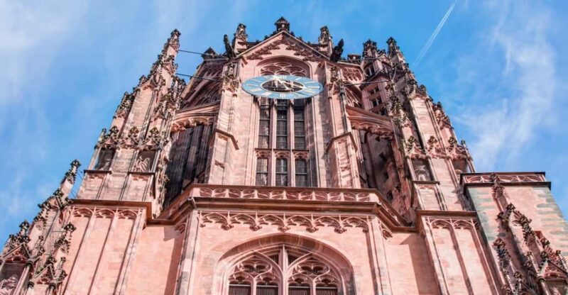 Frankfurt: Guided tour of Frankfurt - Walking Through Frankfurt’s Financial District, Known as Mainhattan