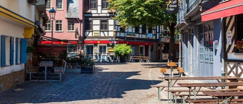 Frankfurt: Guided Walking Tour of Old Town & Hidden Gems - Visiting Frankfurt’s Charming Römerberg Square