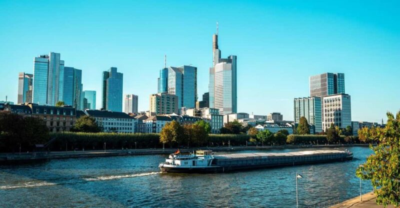 Frankfurt: Insta-Perfect Walk with a Local - Practical Details: Logistics and Group Size