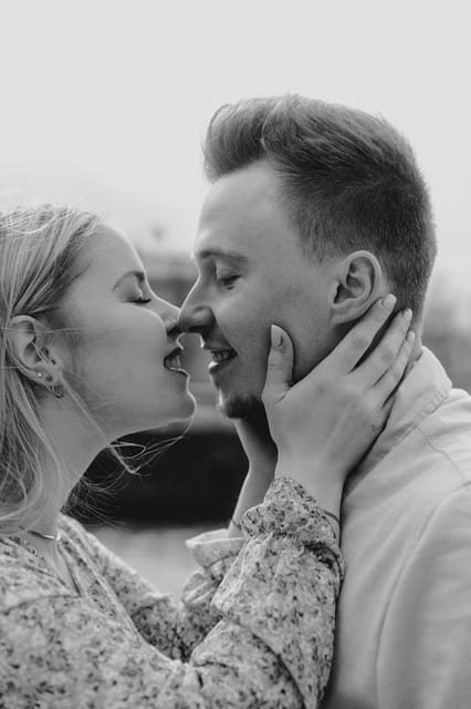 Frankfurt Instagram tour with a private photographer - Frankfurt Instagram Tour with a Private Photographer: Capture the City in Style