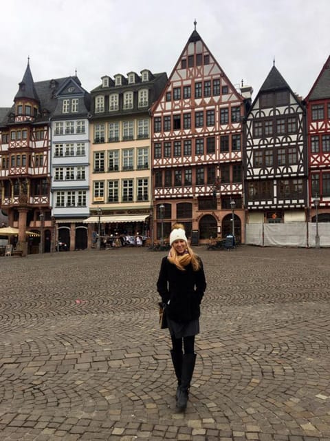 Frankfurt Instagram tour with a private photographer - Discover Frankfurt’s Iconic Landmarks