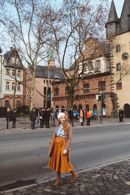 Frankfurt Instagram tour with a private photographer - The Booking Process and Flexibility