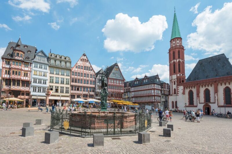 Frankfurt: New Old Town and Highlights German-Language Tour - The Museum Embankment and Frankfurt’s Cultural Scene