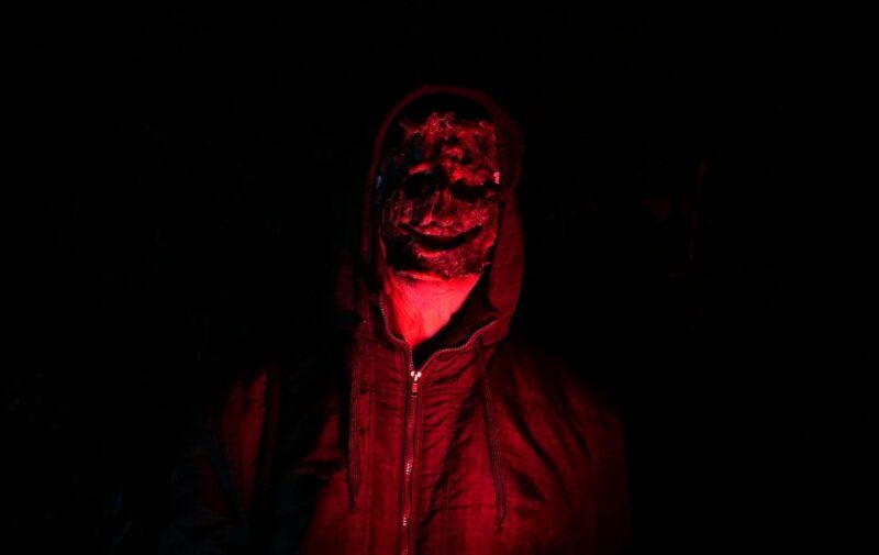 Frankfurt: Old Town Horror Stories Walking Tour in German - Key Points