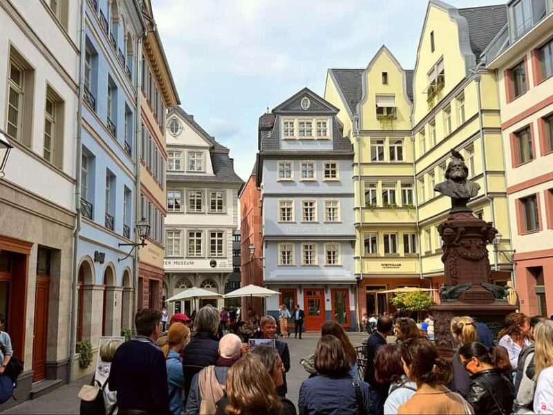 Frankfurt: Private tour in German - just for you and your friends - Discover Frankfurt’s Historic Old Town with a Private Guide