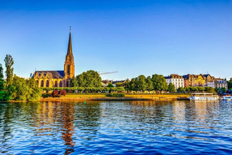 Frankfurt: River Main Sightseeing Cruise with Commentary - The Audio Commentary: Informative and Clear