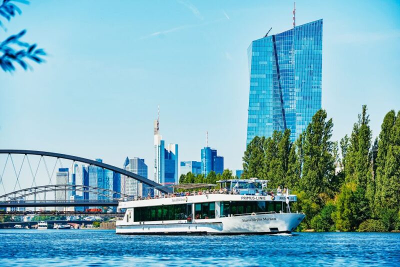 Frankfurt: River Main Sightseeing Cruise with Commentary - Food, Drinks, and Onboard Service