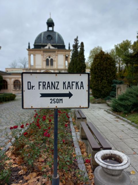 Franz Kafka and his Prague - Exploring the Jewish Quarter and Kafka’s Burial Site