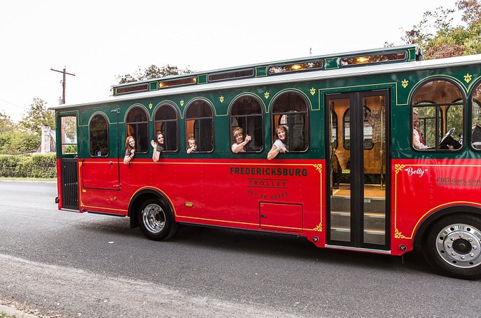 Fredericksburg City Trolley Tour - The Guide’s Role and Guest Experience