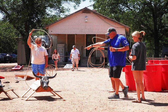 Fredericksburg Luxury Shopping and History and Culture Tour - Logistics and Accessibility
