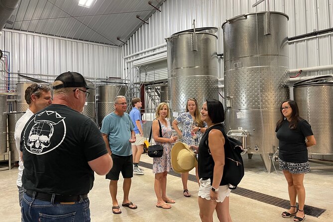 Fredericksburg Texas Area Wine Tastings: 3 Wineries and Lunch - The Lunch Experience at a Local Winery