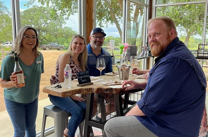 Fredericksburg Texas Area Wine Tastings: 3 Wineries and Lunch - Pacing and Group Size
