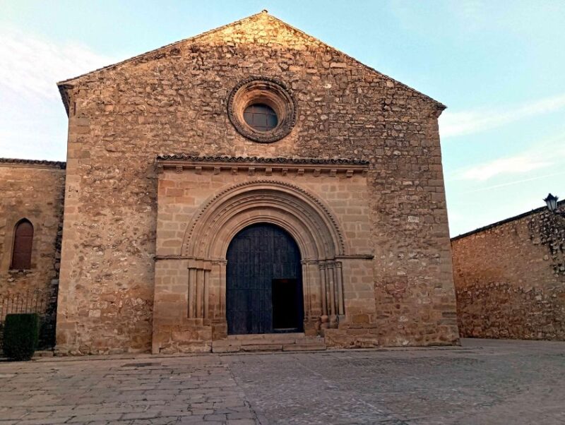 FREE TOUR BAEZA. "Return to the Past: From Viatia to Baeza". - Discovering the Antigua Carnicería and Santa María Square
