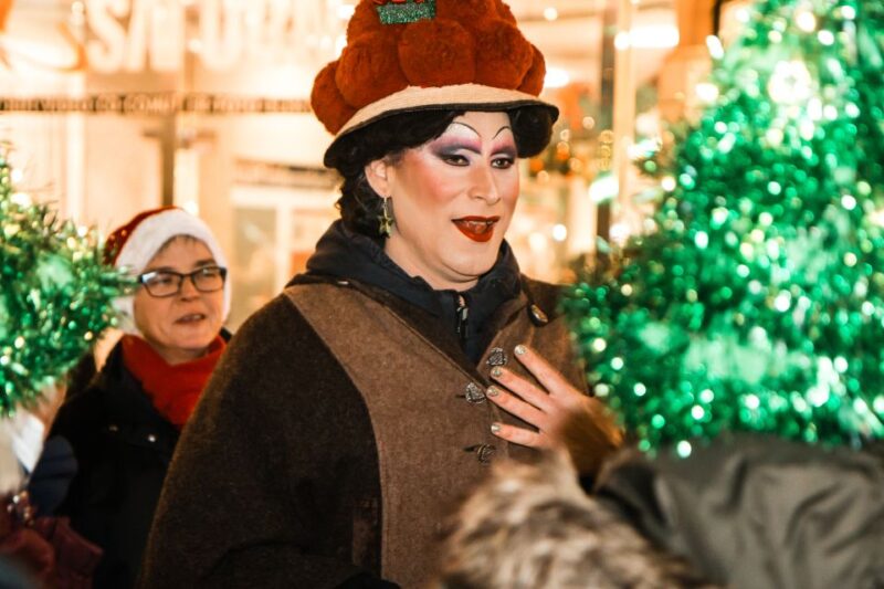 Freiburg: Christmas Drag Show Walk with Betty BBQ - Freiburg’s Christmas Drag Show Walk Starts in the Heart of the Old Town