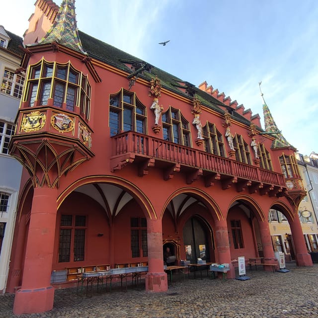 Freiburg im Breisgau: old town group walking tour Italian - The Whale House and Erasmus of Rotterdam’s Residence
