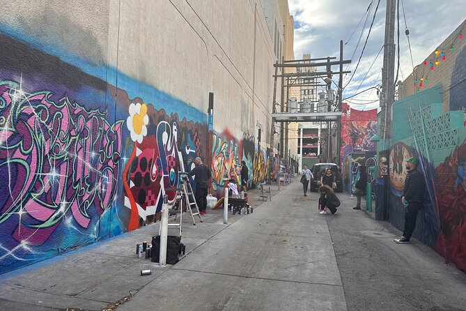 Fremont East Foodie Tour: A Taste of Downtown Vegas - Practical Details: Meeting, Timing, and Accessibility