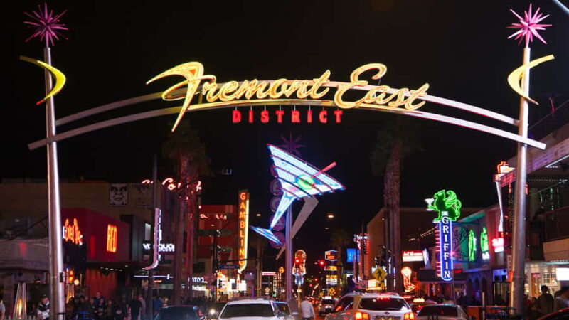 Fremont Street-Old Vegas Bar Crawl - Starting Point on Fremont Street in Old Vegas