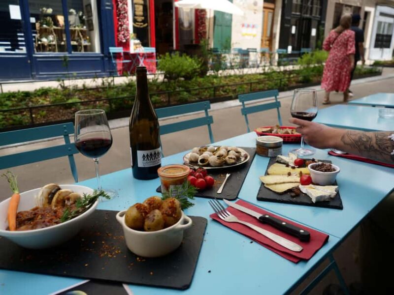 French Culinary Discovery in the Heart of Montmartre - Discovering French Wines and Spirits