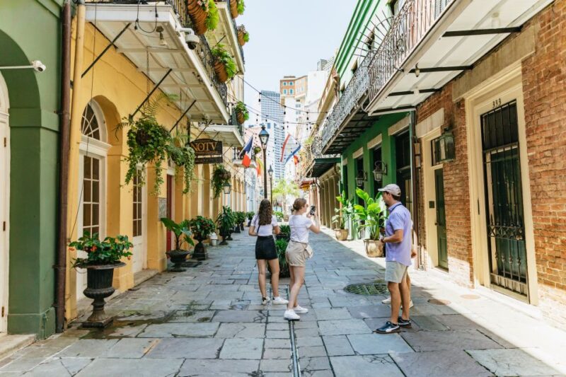 French Quarter Walking and Storytelling Tour - Visiting Iconic Landmarks: St. Louis Cathedral and Jackson Square