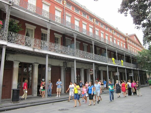 French Quarter Walking Tour With Comp 1850 House Museum Admission - Exploring the French Quarters Historic Streets and Architecture
