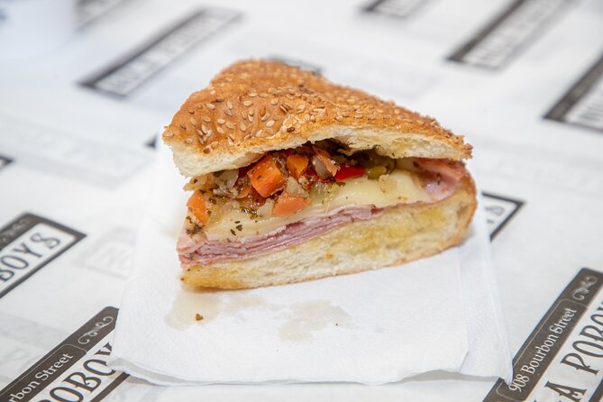 French Quarters Best Food Tour: Signature Tastes of New Orleans - Exploring the French Quarter Streets