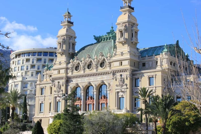 French Riviera: Half-Day Private Tour and Transfer - Cannes: Opulence and the Croisette