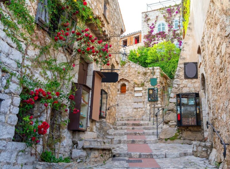 French Riviera in One Day from Nice - From Nice to the Panoramic Corniche and Villefranche-sur-Mer