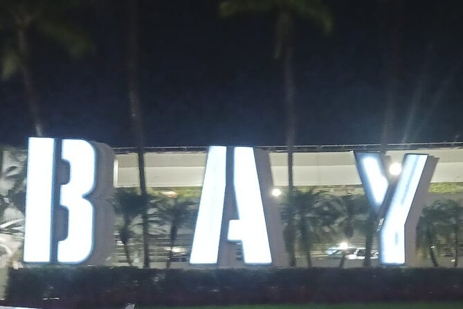 French tour of Miami in convertible mustang - Upper Buena Vista: Quiet Charm and Architectural Beauty