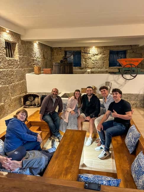 Fresh Wine Tour: Discover Vinho Verde in Douro Valley - Exploring Boutique Wineries with Signature Minerality